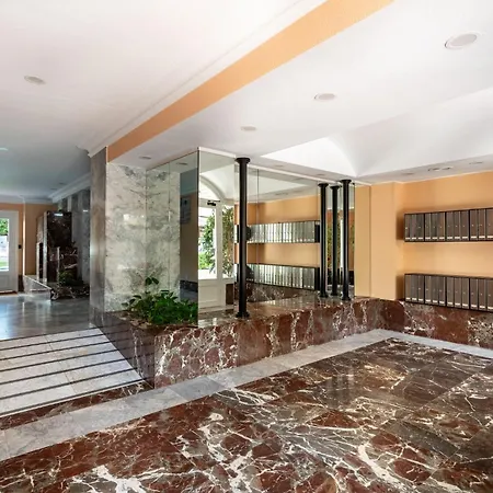 Διαμέρισμα Charming 1-bedroom With Pool In Λορέτ Ντε Μαρ